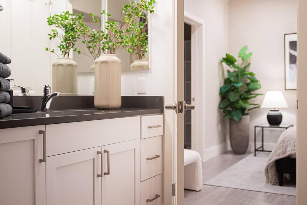 Apartment Oasis Of West Hollywood Los Angeles